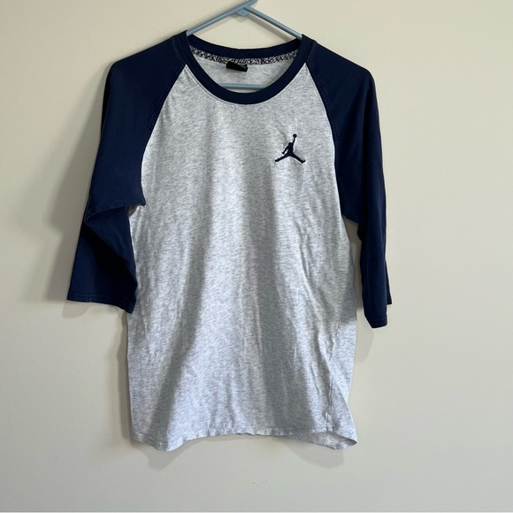Men’s Jordan Navy and Gray 3/4 Sleeve Tee - Picture 1 of 9